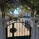 Mavi Restaurant & 1 דידים