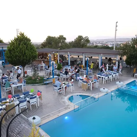 דירה Mavi Restaurant & 1 דידים