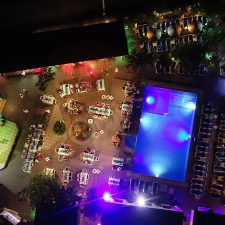 Lejlighed Mavi Restaurant & 1 *