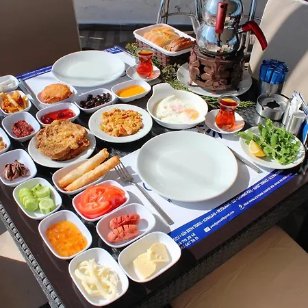 Mavi Restaurant & 1 דירה דידים