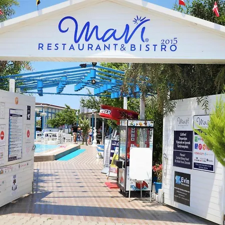 Mavi Restaurant & 1 Apartment