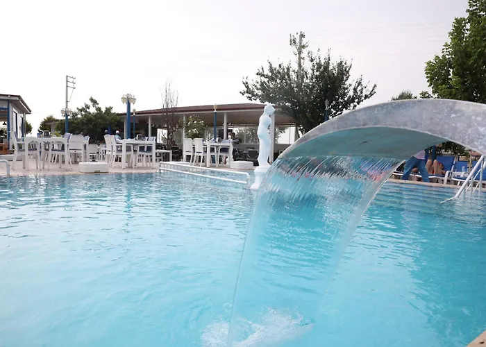 Mavi Restaurant & 1 Daire *